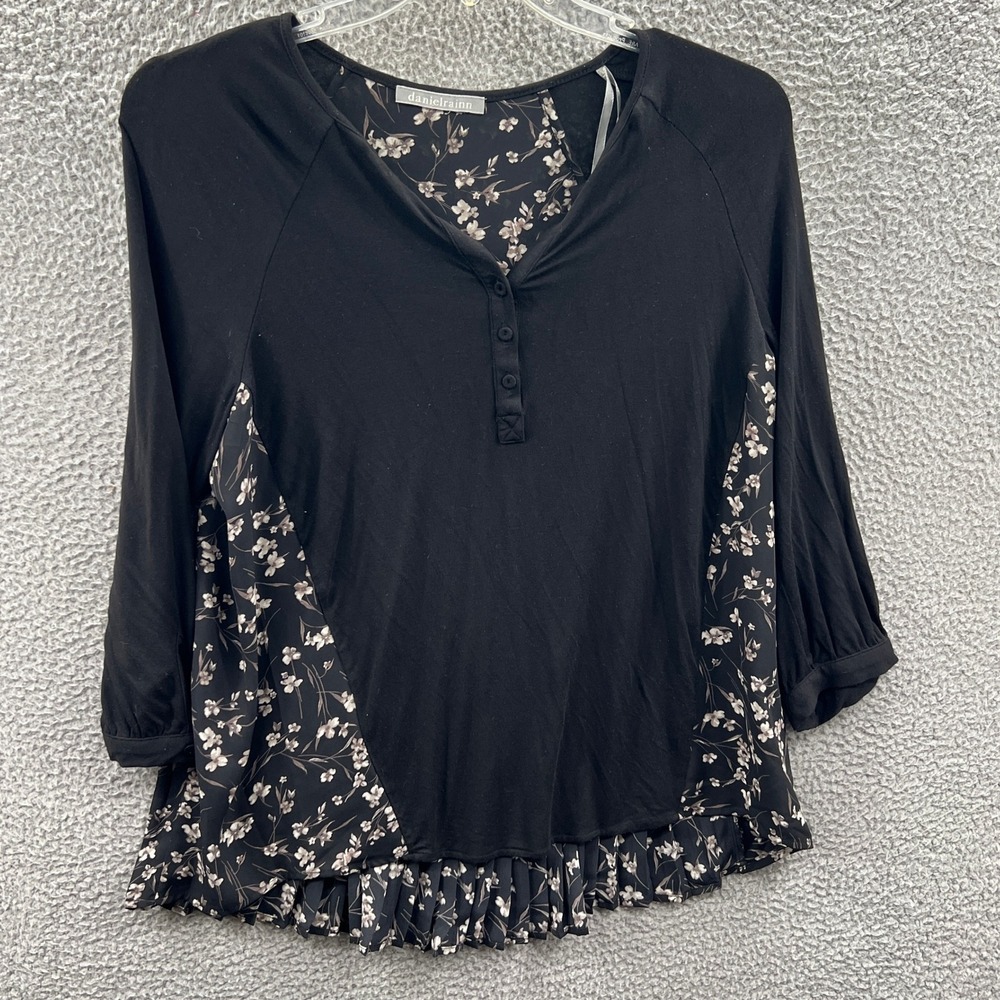 Daniel Rainn Womens Henley Top M Black Floral Contrast Pleated Boho Indie Vibes